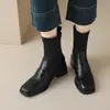 2026 Nuevo Estilo Tejido Elástico Empalmado Calcetines Botas Británicas Otoño e Invierno Botas Cortas Ajustadas Botas de Tacón Medio Grueso Botas Profesionales Botas de Exportación