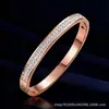 Pulseira de aço inoxidável para meninas alto padrão banho nicho feminino não desbota fecho titânio aço joias joias atacado
