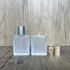 Botella de perfume portátil de vidrio esmerilado B134 de 50 ml, para subembotellado, pulverización y prensado, disponible en stock.
