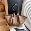 Bolso Tote de Hombro de Alta Gama Sense Simple para Viajeros, Nuevo de Moda Nicho para Primavera y Verano 2025, Versátil, de Gran Capacidad
