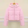 Estilo de invierno nuevo 2026 versión coreana transfronteriza, elegante y moderno abrigo de algodón con cuello grande de pelo, elegante chaqueta acolchada de algodón con diseño entallado en la cintura