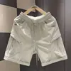 Verano Nueva Marca de Moda Pantalones Cortos de Trabajo para Hombre Rasgos Atrevidos Atractivos Holgados Bolsillos Múltiples de Longitud Media Diseño con Sentido Casual Pantalones de Cinco Puntos para Hombre