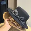 Chapéu Feminino Estilo Francês Chapéu de Jazz Pequena Aba Famoso Britânico Quente Emagrecimento Facial Outono e Inverno Novo Tendência com Laço