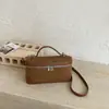 Bolso cruzado casual de bloques de color retro transfronterizo para mujer, nuevo modelo 2026, bolso cuadrado pequeño versátil de gamuza, de moda para llevar cruzado