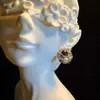 Brincos Roxos Vintage com Design Floral
