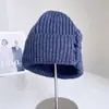 Gorro de lana tejido retro único para mujer, nuevo estilo de otoño e invierno, gorro sencillo y versátil para poner, cubrecabezas cálido y a prueba de frío