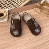 Sandálias Birkenstock Bordadas com Fogos de Artifício Retrô, Tamancos Fechados de Solado Grosso para Crianças, Novos Sapatos Slip-On Versáteis Outono 2026