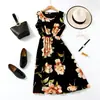 Comércio Exterior Roupas para Mulheres de Meia-Idade e Idosas, Roupas para Mães, Vestido de Comprimento Médio, Novo Estilo Solto de Verão, Afinando e Rejuvenescedor