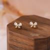S999 Pé Prata Zircon Bow Brincos Feminino Luz Luxo Elegante High-end Nicho Francês Elegante Design Sense Brincos