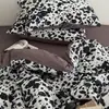 Conjunto de cama de quatro peças listrado de alta qualidade, grau A, extra-espesso, adequado para camas de solteiro ou casal, para estudantes em dormitórios, outono e inverno, conjunto de capa de edredom de três peças