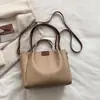 Bolso Grande de Mano con Diseño de Nicho Vintage para Mujer 2026 Nuevo de Moda Versátil Cruzado para Viajar Tote Bolso Cubo