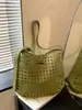 Bolsa Feminina Duoguo Verão Design Vazado Bolsa Transversal Tipo Balde Modelo Novo 2026 Bolsa de Ombro de Grande Capacidade para Praia e Viagem