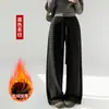 Calça feminina listrada de perna reta e larga, calça de inverno de cintura alta emagrecedora e quente, calça longa casual solta e espessa com forro de fleece
