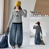 Sudadera con Capucha de Rayas Falsa de Dos Piezas para Niñas, Otoño y Primavera 2026, Nuevo Conjunto de Moda Estilo Coreano con Jeans de Pierna Ancha