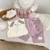 Conjunto de Tres Piezas de Chaleco Dulce para Bebé de Primavera y Otoño Ropa Nueva Linda para Bebé Chaleco Elegante Camiseta Básica Pantalones Casuales