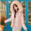 Chaqueta de Algodón Estilo Coreano con Capucha Grande de Piel para Mujer, Holgada, Versátil, Engrosada, a Prueba de Frío, Adelgazante, Top Cálido para el Trayecto de Invierno
