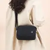 Nova Bolsa Feminina de Moda Versátil com Design Multicamadas de Nylon Impermeável Ultraleve para Exterior, Grande Capacidade, Tiracolo/Transversal