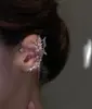 Colgante de Mariposa de Diamante para Oreja Sin Agujeros Se Puede Usar Efecto Oreja de Elfo Versátil Pequeño Fresco Moda Dama Pendientes Elegantes Mujer