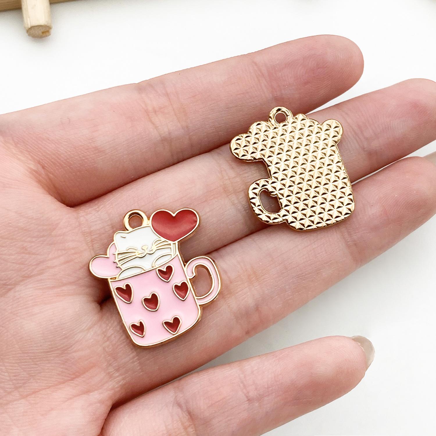 19427-X-白色锌合金滴油爱心茶杯猫粉杯子22x20mm