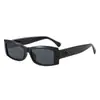 Nuevas Gafas de Sol Rectangulares Estrechas Retro Europeas y Americanas con Diseño de Letras Tridimensionales y Protección UV