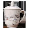 Taza de Té de Cerámica Jingdezhen Hueso de China Porcelana Azul y Blanca con Tapa para Reuniones en Casa Oficina Taza de Té Grabado Venta al Por Mayor