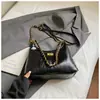 Bolsas de Nicho de Luxo para Mulheres 2026 Nova Moda de Verão Bolsa de Ombro para o Dia a Dia Bolsa Transversal Versátil com Corrente Transfronteiriça
