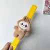 Muñeca de Peluche de Dibujos Animados para Niños Pulseras de Pareja Decoración Creativa Puesto Callejero Boda Festiva Regalos Pequeños Venta al por Mayor