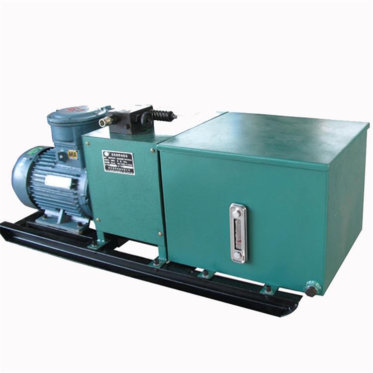 掘进机机载喷雾泵和乳化液泵站