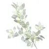 Decoração de Casamento com Flores Brancas, Peônias, Phalaenopsis, Rosas, Arranjos Florais de Teto e Arranjos Florais Pretos para o Salão de Casamento