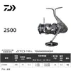 Carrete de Spinning Daiwa 24 Exceler Lt Dawa Slant para Pesca en el Mar, Pesca en Rocas y Pesca Deportiva con Señuelos Profesional