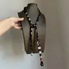 Bufanda de Seda con Cuentas y Color de Contraste Retro Maillard Cadena para Suéter de Mujer Diseño Simple Accesorios Literarios