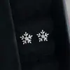 Pendientes de Copo de Nieve de Circonita Explosiva, Pendientes de Flor Frescos y Dulces, Moda Elegante para Mujer, Lujo Nicho Accesible y Pendientes de Gama Alta