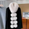 Bufanda nueva de piel sintética de zorro, estilo coreano, elegante y afelpada, con cierre magnético, ofreciendo una sensación lujosa y cálida, y con pompones de piel sintética