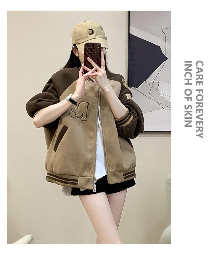 跨境淘货源分销2023秋冬季新款街头潮流减龄小个子爆款欧货网红款运动毛呢外套棒球服休闲运动气质休闲时尚流行新款秋冬装秋冬装女装时尚毛呢外套棒球服毛呢外套棒球服女装秋冬季毛呢外套棒球服女毛呢外套棒球服女女士运动服女装毛呢外套棒球服休闲毛呢外套棒球服秋冬季毛呢外套棒球服女装时尚毛呢外套棒球服盐系休闲毛呢外套棒球服女装2023百搭设计感小众洋气欧货阿里国际站跨境采购Cross-border, shopping source, distribution, 2023 autumn and winter new, street trends, age reduction, small, explosive, European goods, network red, sports woolen coat, baseball clothes, casual sports, temperament leisure, fashion popular, new autumn and winter wear, autumn and winter wear women's clothing, woolen coat, baseball clothes, women's autumn and winter, woolen coat, baseball clothes, Woolen coat baseball wear women, women's sportswear, women's woolen coat baseball wear, casual woolen coat baseball wear autumn and winter, women's fashion, salt department, casual woolen coat baseball wear women's wear, 2023 all match design sense, niche fashion, Ali International Station, cross-border procurement