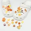 Encantos lindos de dibujos animados para zapatos con varios agujeros, decoraciones versátiles de resina para zapatos, mariposa, burbuja, flor, animales, charms decorativos al por mayor