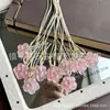 Colgante de flor de cinco pétalos de ágata rosa de alta transparencia natural, colgante de flor de calcedonia blanca de alta transparencia, colgante de flor pequeña de luz de luna blanca