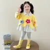 Conjunto de leggings florales estilo coreano para niñas, dos piezas falsas, nueva moda 2026, atuendo elegante de dos piezas para niñas pequeñas