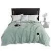 Manta de aire acondicionado con tejido de gofre, manta para siesta en la oficina, manta decorativa para sofá, manta de avión con tejido de piña, venta al por mayor y envío transfronterizo