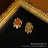 Pendientes de aro estilo corte retro antiguo chapado en bronce antiguo estilo occidental oro antiguo ágata roja filigrana trabajo pesado nicho