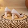 Salto Alto Francês Feminino 2025 Novo Salto Grosso Nude Elegante Primavera Couro Envernizado Senso de Design Cyber Celebridade Bico Fino Sapatos Solteiros