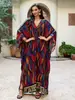 Vestido Longo Europeu e Americano Estampado de Viscose Plus Size Solto Vestido Maxi de Férias Saída de Praia Feminina Saída de Biquíni