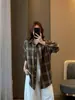 Zedaijiayi 26ª Nova Camisa de Manga Longa Xadrez Contrastante Retro Primavera e Verão Jaqueta Casual com Proteção Solar para Mulheres