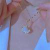 Collar con colgante de albaricoque Sansheng para mujer, Ins que no se desvanece 2024 TikTok Nuevo Cadena de clavícula elegante de alta calidad