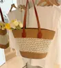Bolsa de palha trançada para mulheres, novo modelo 2026, grande capacidade, bolsa de ombro versátil para o dia a dia, bolsa de praia fashion, bolsa tote