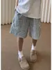 Shorts Xadrez Estilo Americano para Homens, Novo Verão 2026, Calças de Cinco Pontos Finas de Secagem Rápida, Shorts Casuais Largos para Praia, Modernos