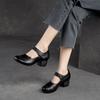 Sapatos Confortáveis Casuais para Mães Shanghai Jiecuo com Velcro de Couro de Vaca Salto Grosso Sapatos Femininos Cor Retrô Polidos Sapatos de Trabalho