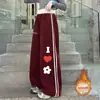 Novo Estilo Outono e Inverno 2025 Calça de Moletom Grossa de Veludo Quente para Crianças de Meia-Idade e Mais Velhas Estilo Coreano Fashionável Estampa de Coração