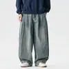 Calça jeans cargo masculina oversized estilo retrô japonês de Hong Kong, modelagem reta, tamanho grande, modelo americano plus size, coleção outono/inverno 2026.