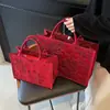 Nova Bolsa de Mão Bordada Estilo Chinês para Mulheres 2026 Novo Modelo Vermelha Bolsa Tote de Grande Capacidade Presente de Casamento Bolsa de Noiva
