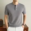 Nuevo [en stock] suéter de otoño e invierno [estilo old money] para hombre, de punto, cuello redondo, con botones, manga corta